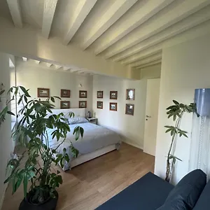 Appartamento Beautiful Center - Posti Auto Privati Prenotabili, Parma