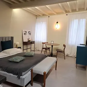 Parmigianino Nove Appartement