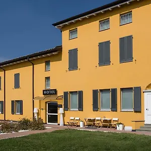 Szálloda Forlanini 52, Parma
